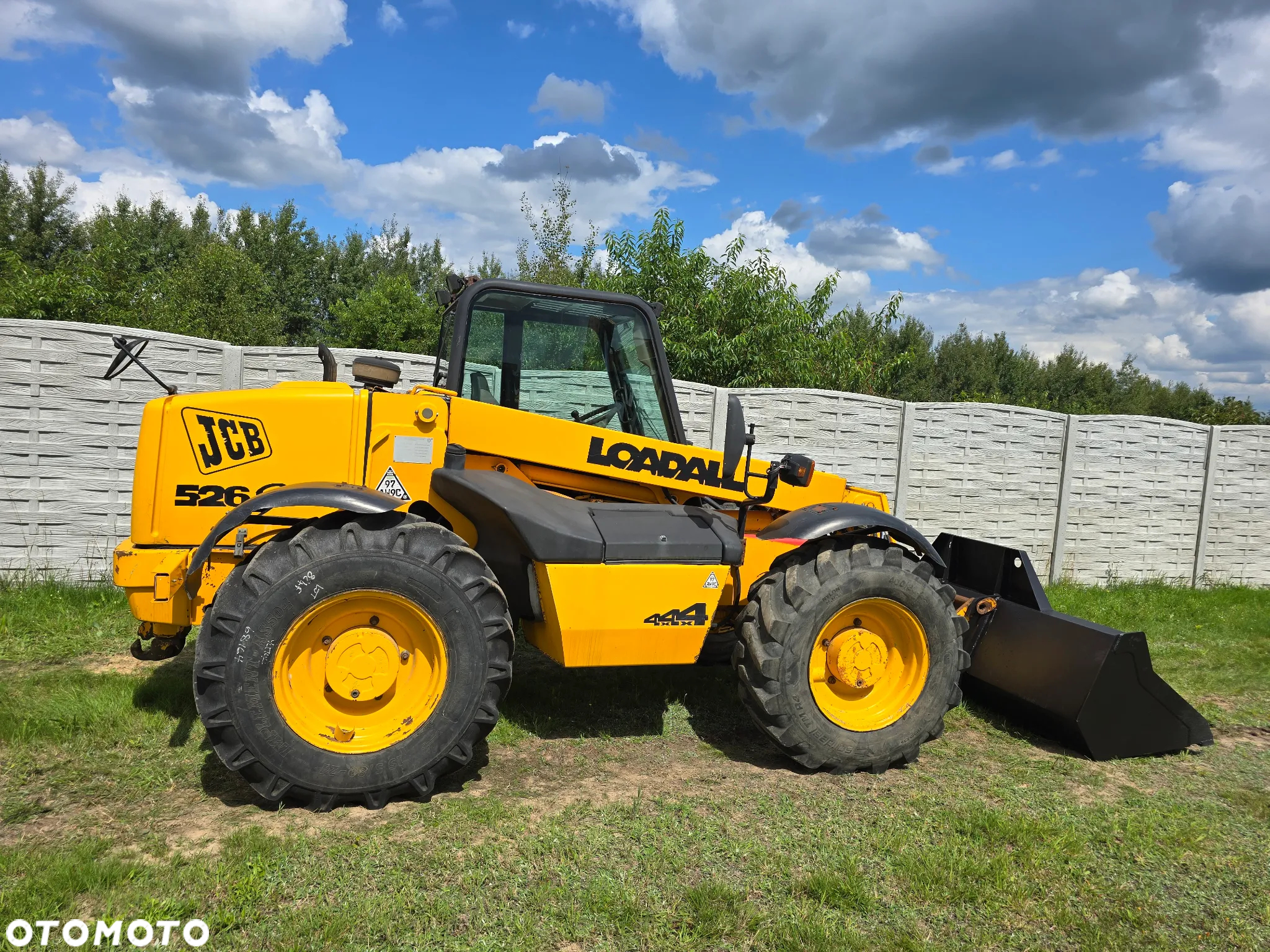 JCB - 5