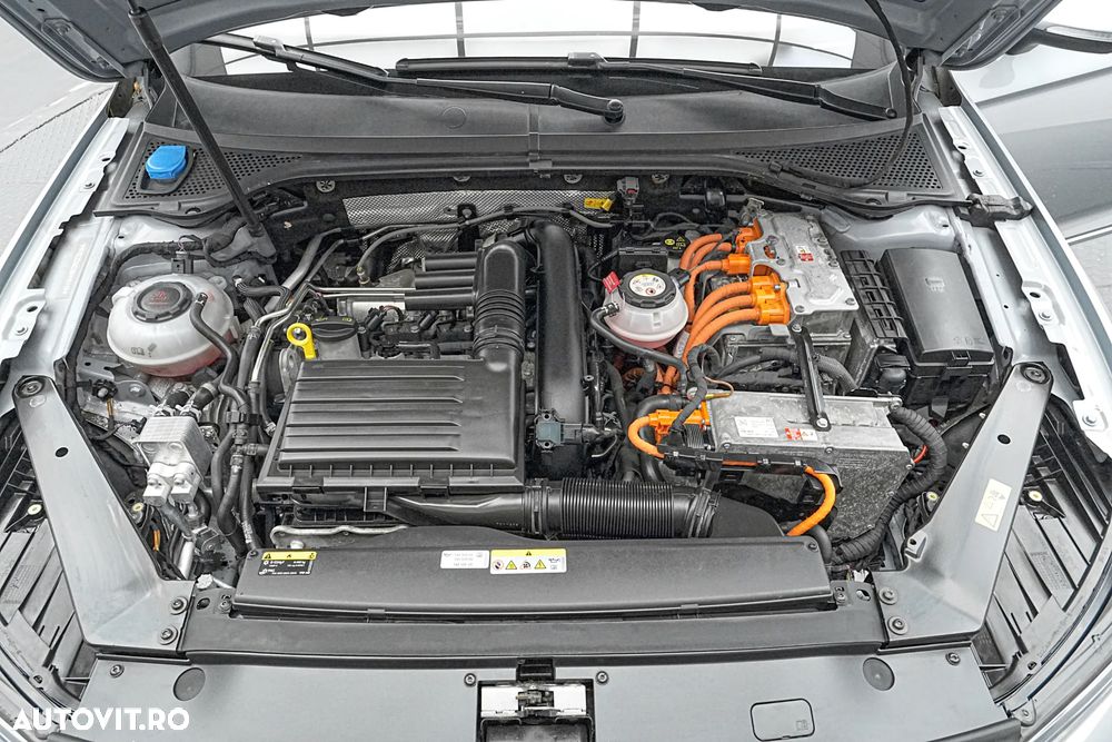 Volkswagen Passat 1.4 TSI DSG GTE - 30
