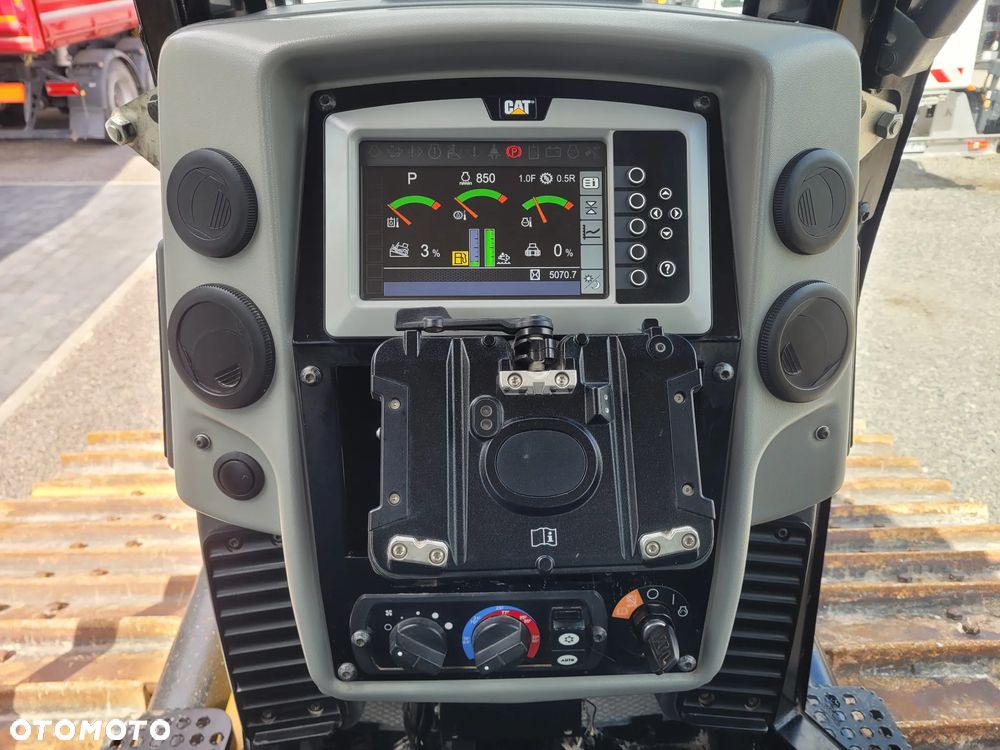 Caterpillar CAT D6N LGP / 5070h / zrywak / system niwelacji GPS 3D / - 19