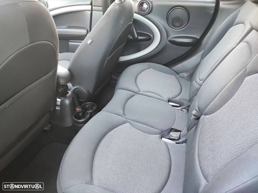 MINI Countryman Cooper D - 16