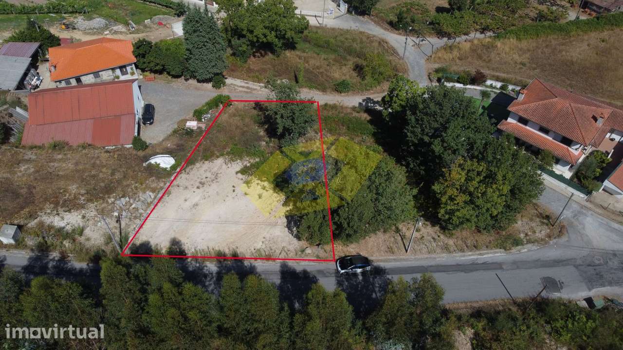 Terreno em Revinhade com 750m2 para construção - Grande imagem: 3/6