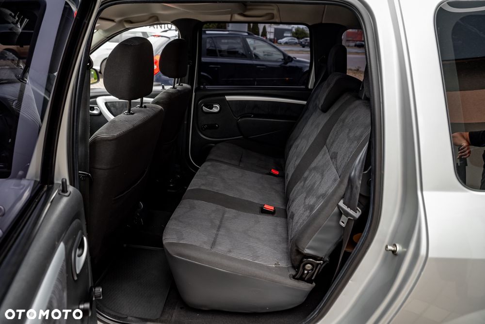 Dacia Logan 1.6 16V Laureate - 21