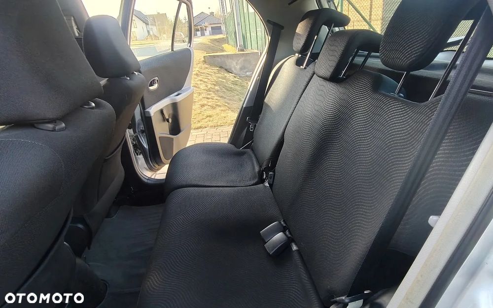 Daihatsu Charade Standard - 18