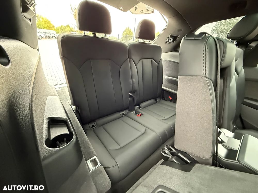 Audi Q7 50 TDI quattro Tiptronic S line - 28