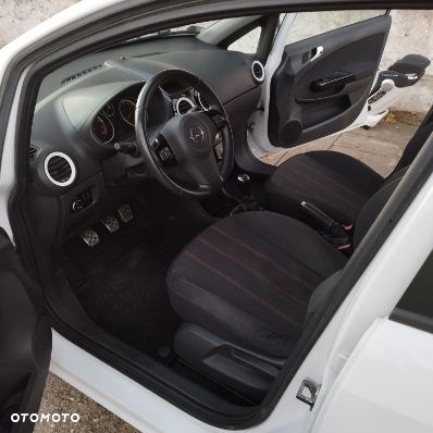 Opel Corsa 1.4 16V Enjoy - 1