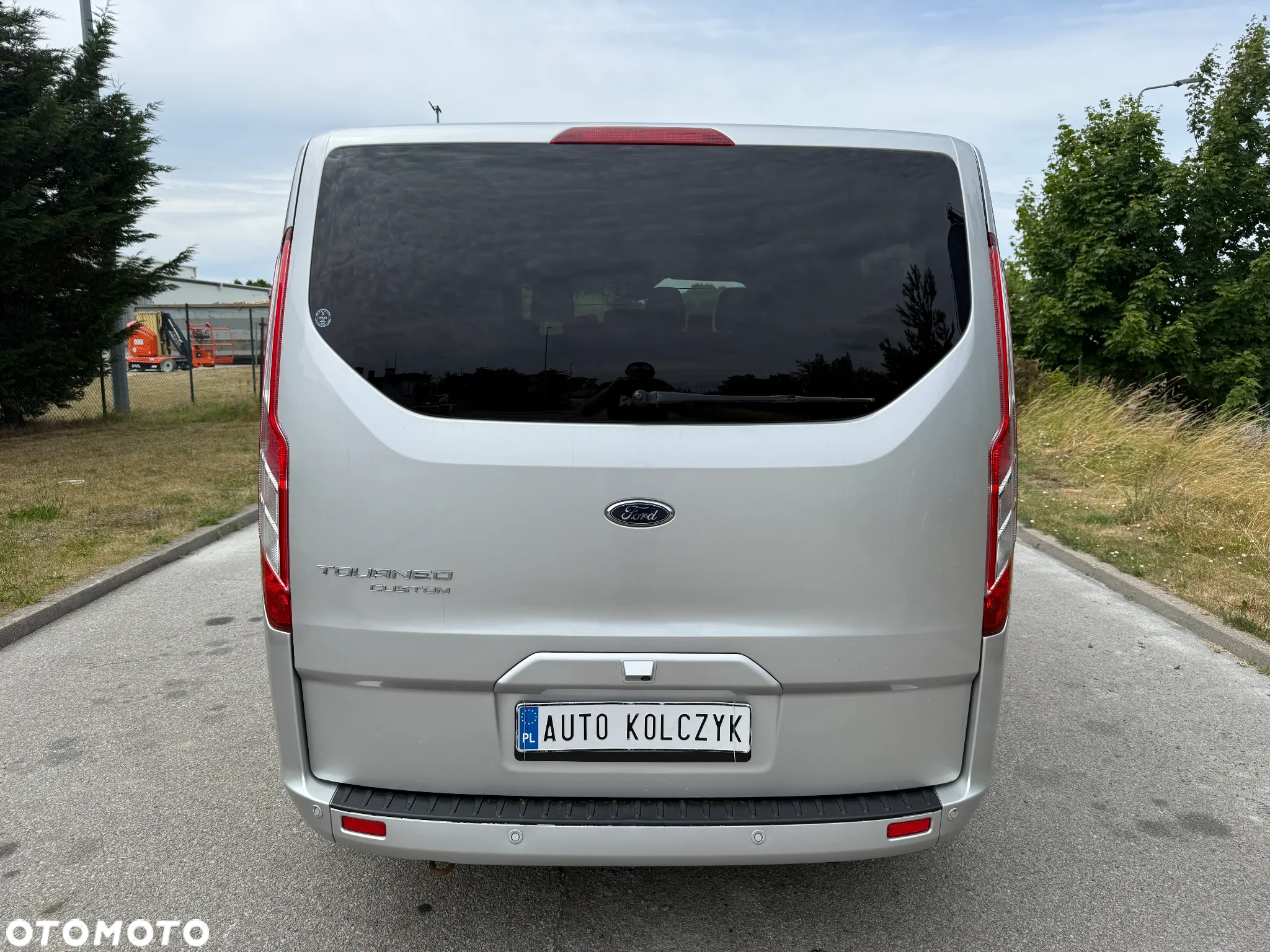 Ford Tourneo Custom - 6