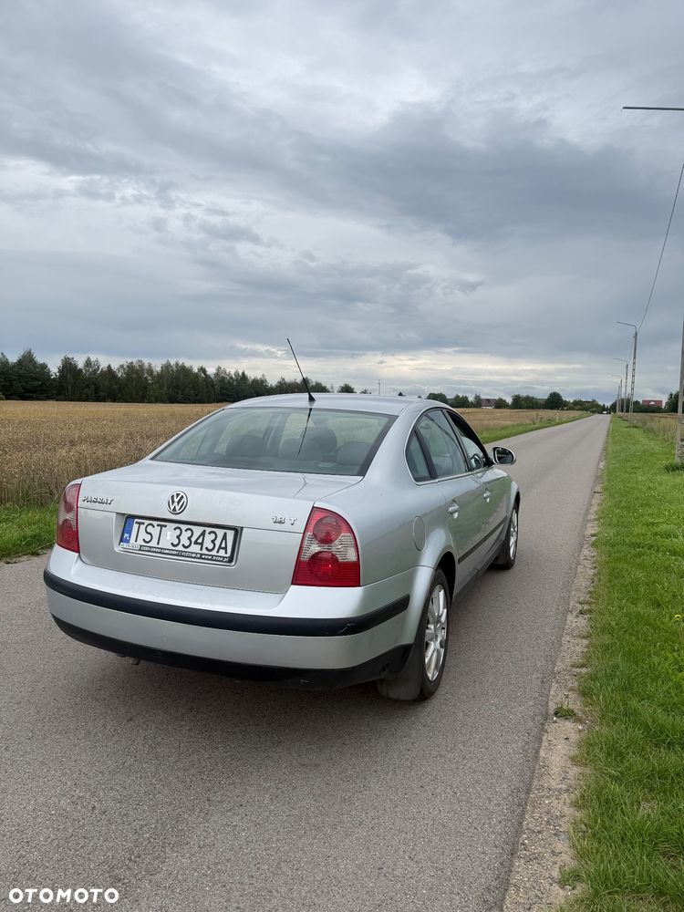 Volkswagen Passat 1.8T Comfortline - 4