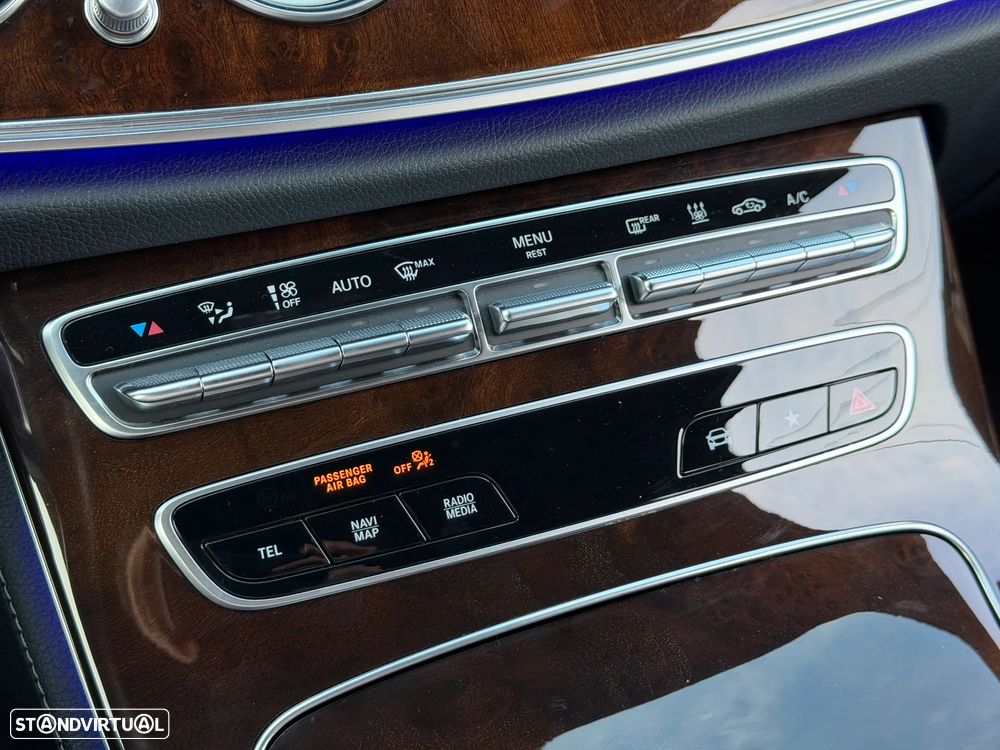 Mercedes-Benz E 300 de AMG Line 4Matic - 23