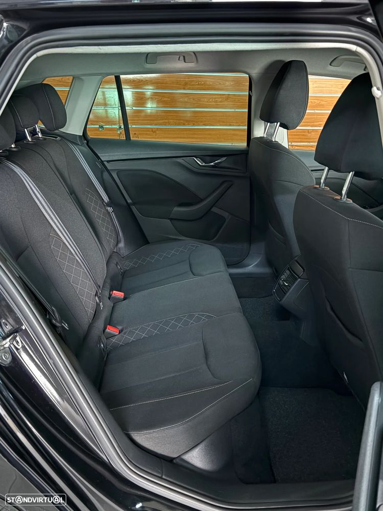 Skoda Kamiq 1.0 TSI Style DSG - 14