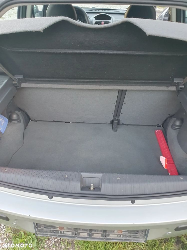Opel Corsa 1.2 16V - 20