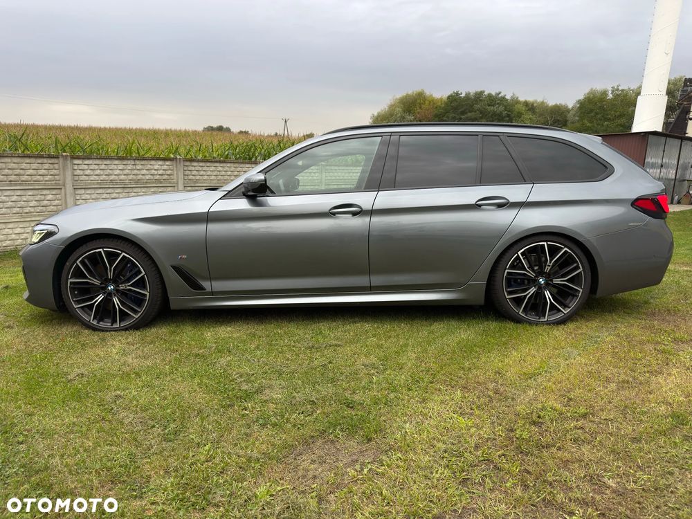 BMW Seria 5 540d xDrive Touring M Sport Edition - 10