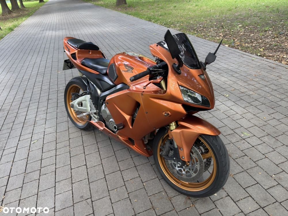 Honda CBR - 2