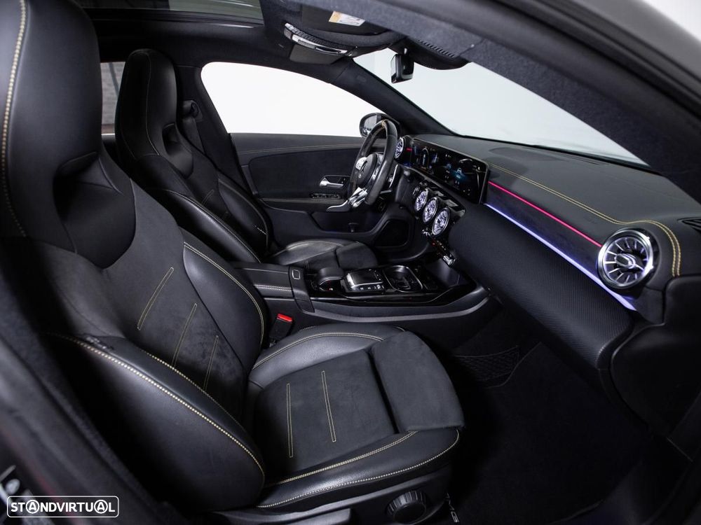 Mercedes-Benz CLA 45 AMG S Shooting Brake 4Matic+ - 11
