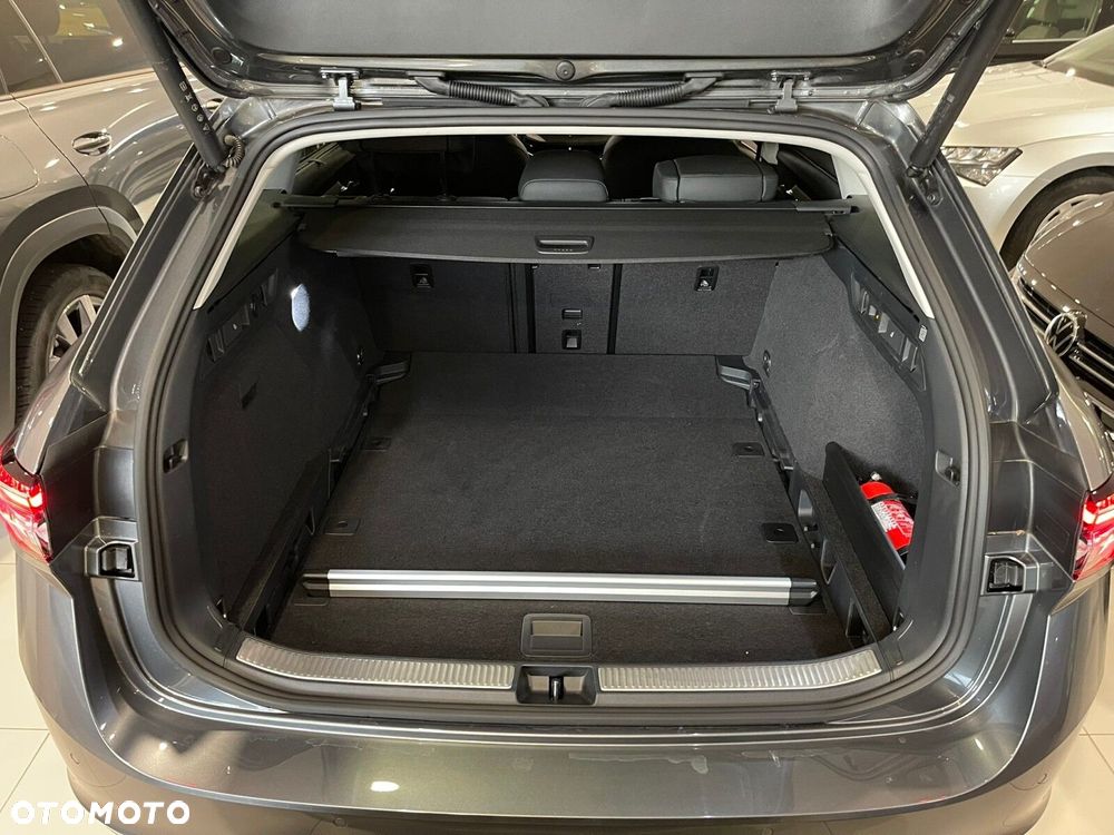 Skoda Superb 2.0 TDI SCR L&K DSG - 35