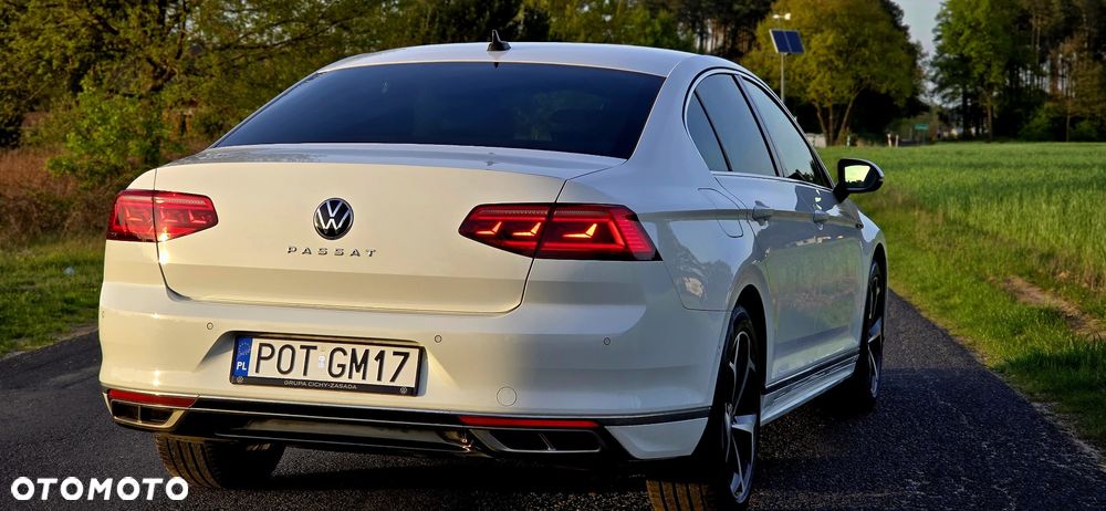 Volkswagen Passat - 14