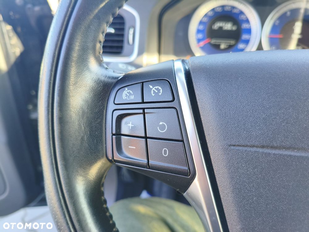 Volvo V60 - 22