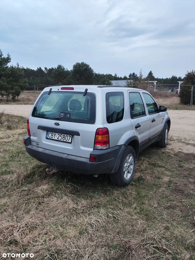 Ford Maverick 3.0 V6 Limited - 4