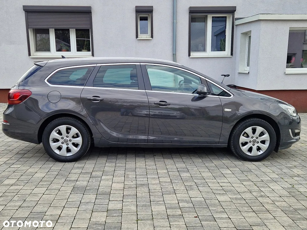 Opel Astra IV 1.6 CDTI Cosmo - 2