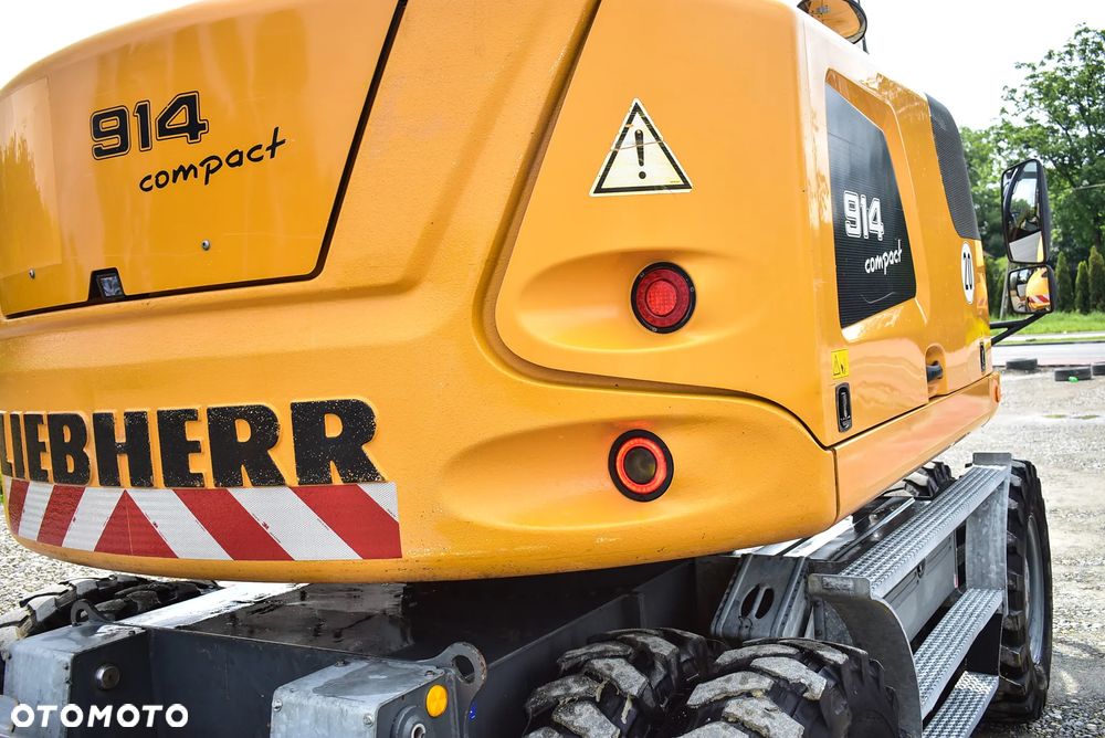 Liebherr A 914 Compact /16.5T. / Ramię 3x łamane/ Bez AdBlue/ Kamera/ Sprowadzona z Niemiec/ Stan wzorowy ! - 26