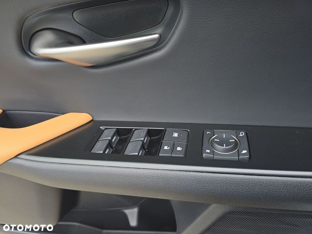 Lexus UX 250h GPF F Sport Design 2WD - 16