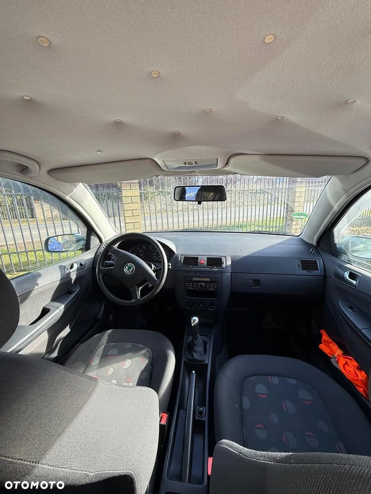 Skoda Fabia 1.4 16V Combi Ambiente - 8