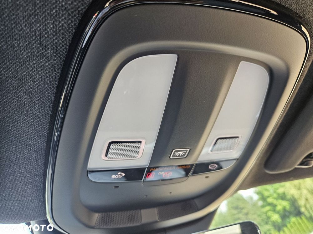 Volvo XC 40 - 21