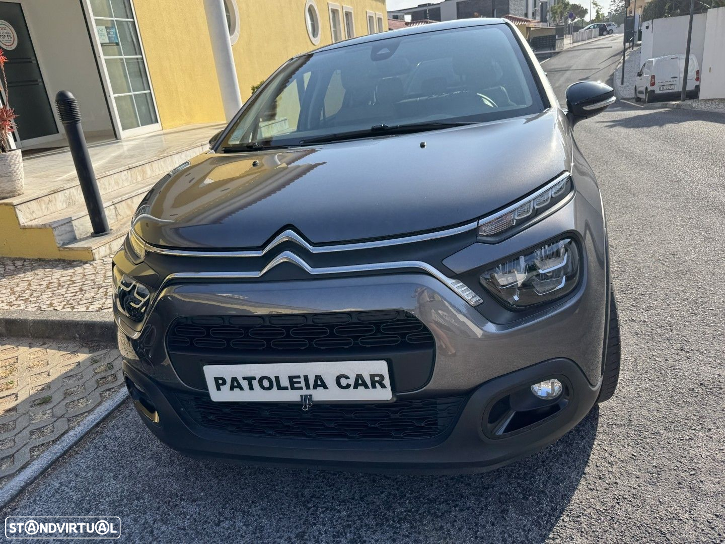 Citroën C3 1.2 PureTech Shine Pack EAT6 - 10