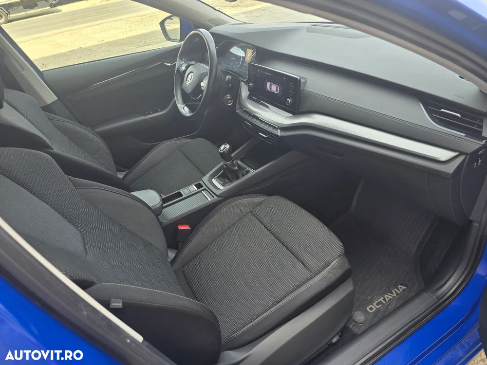 Skoda Octavia 1.5 TSI Ambition - 11