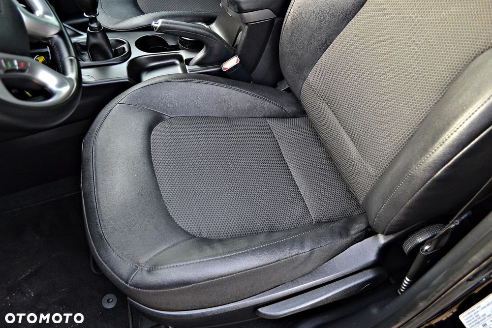Hyundai ix35 1.6 GDI Premium 2WD - 26