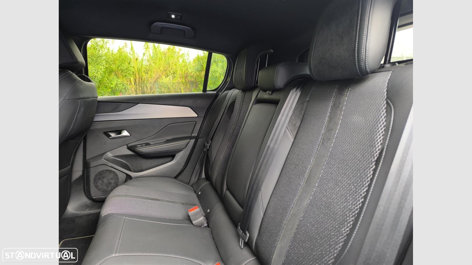 Peugeot 308 1.6 Hybrid GT e-EAT8 - 12