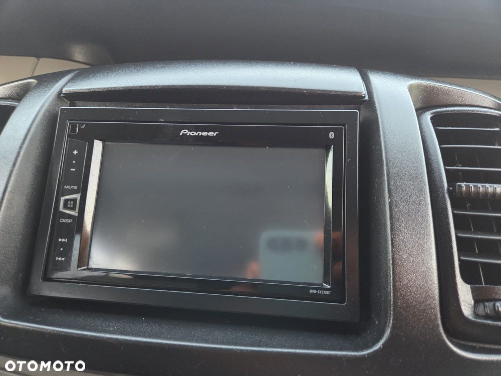 Renault TRAFIC LONG KLIMA TEMPOMAT ORYGINAŁ DUBEL KABINA ZADBANY FULL OPCJA DOPOSAŻONY - 9