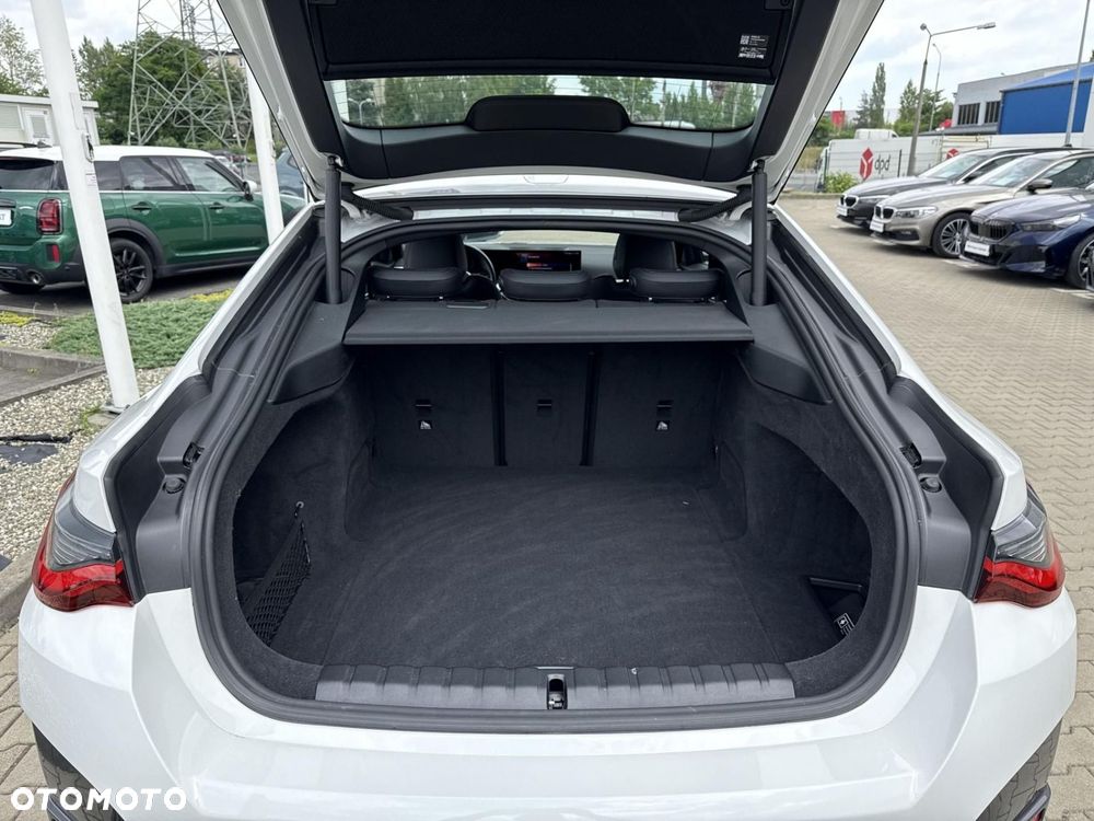 BMW i4 80.7kWh eDrive 40 M Sport - 18