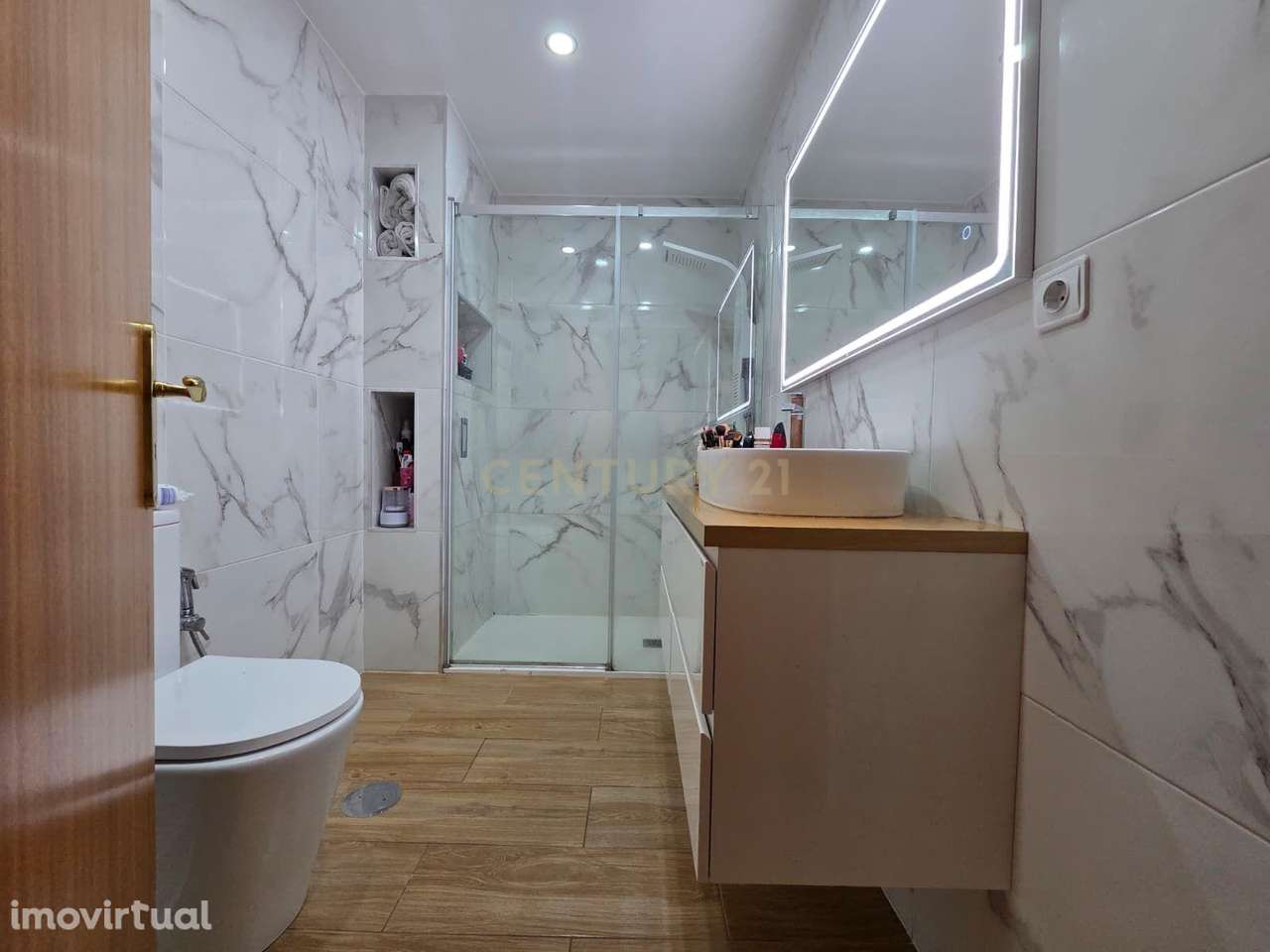 Apartamento T3 em Gondomar - S. Pedro da Cova - Grande imagem: 4/18