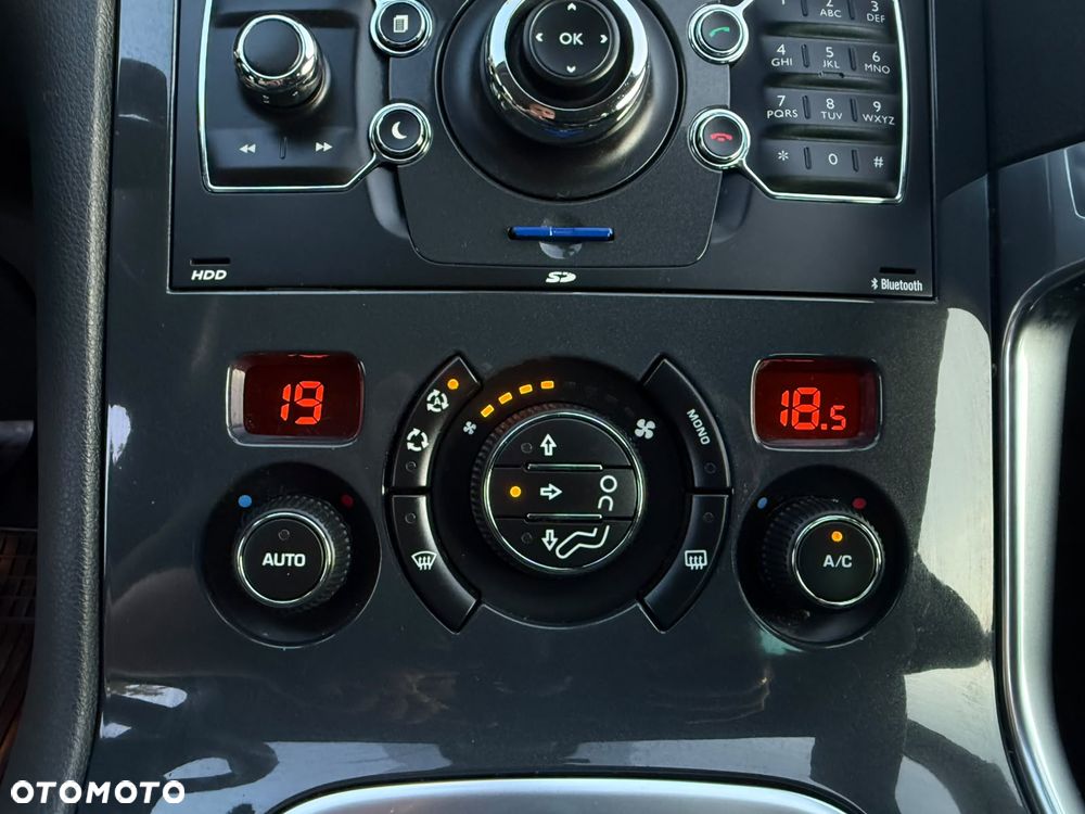 Peugeot 3008 1.6 Premium+ - 17