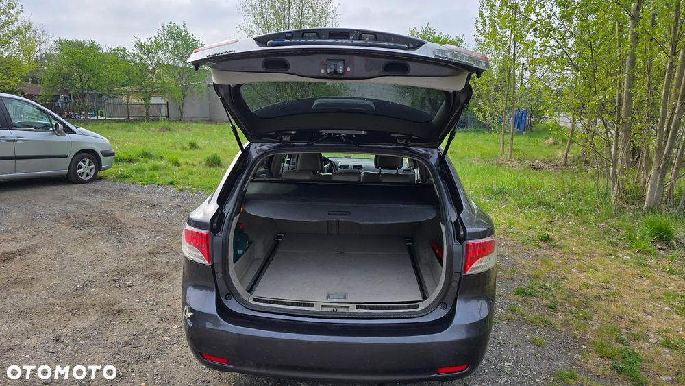 Toyota Avensis 2.0 D-4D Premium - 4
