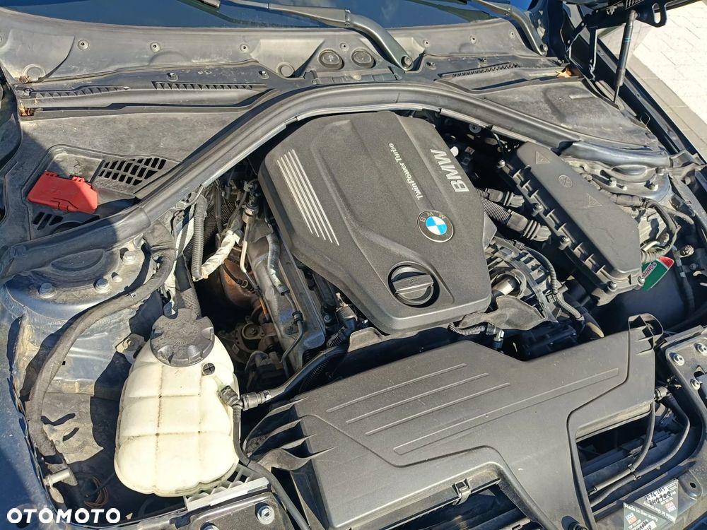 BMW Seria 3 320d Edition M Sport Shadow - 21