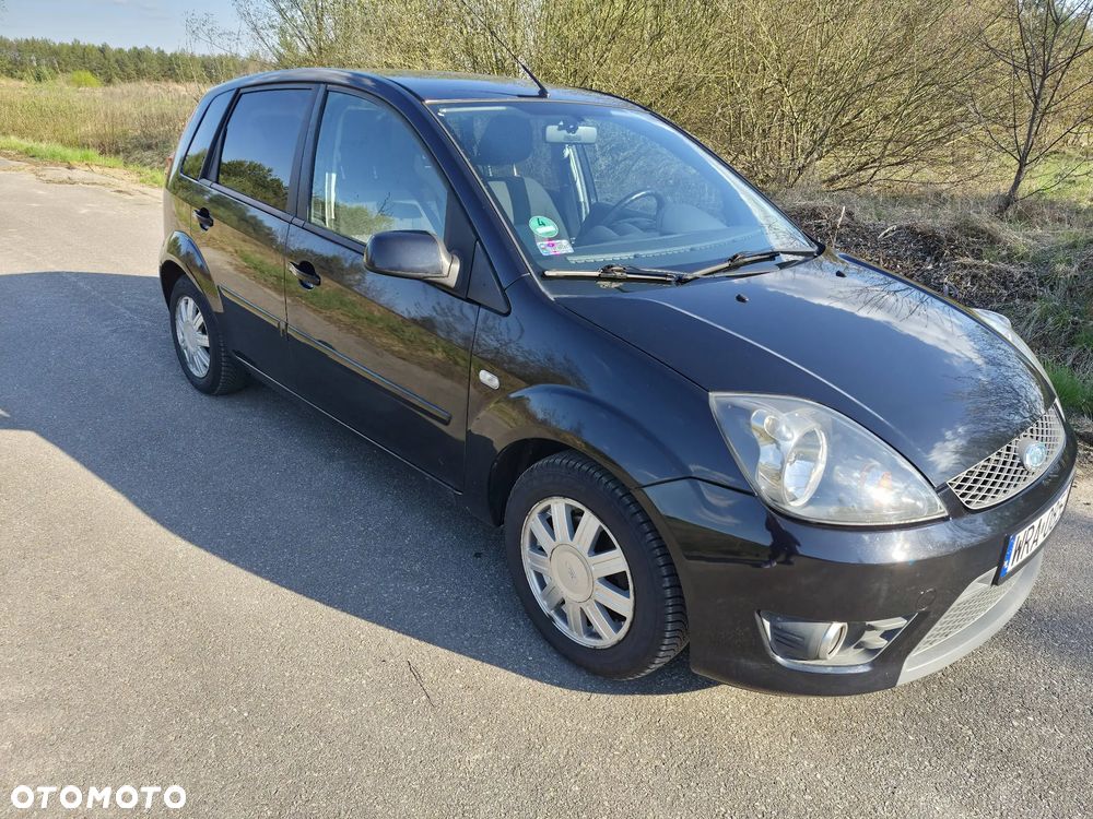 Ford Fiesta 1.4 Trend - 8