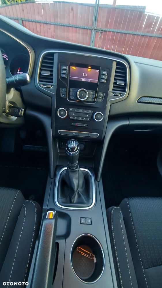 Renault Megane 1.6 SCe Life - 16