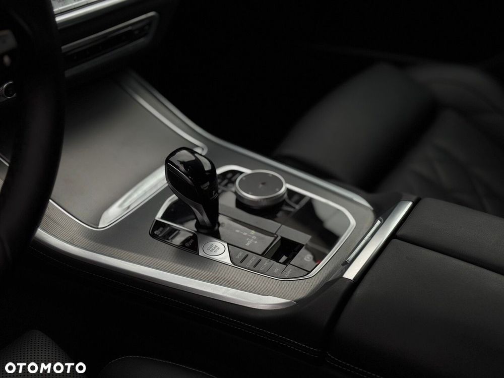 BMW X5 xDrive25d - 14