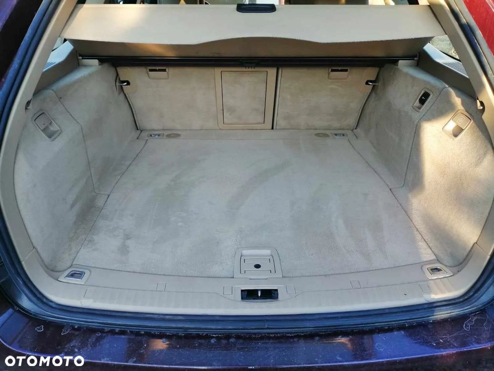 BMW Seria 5 520d Touring - 9