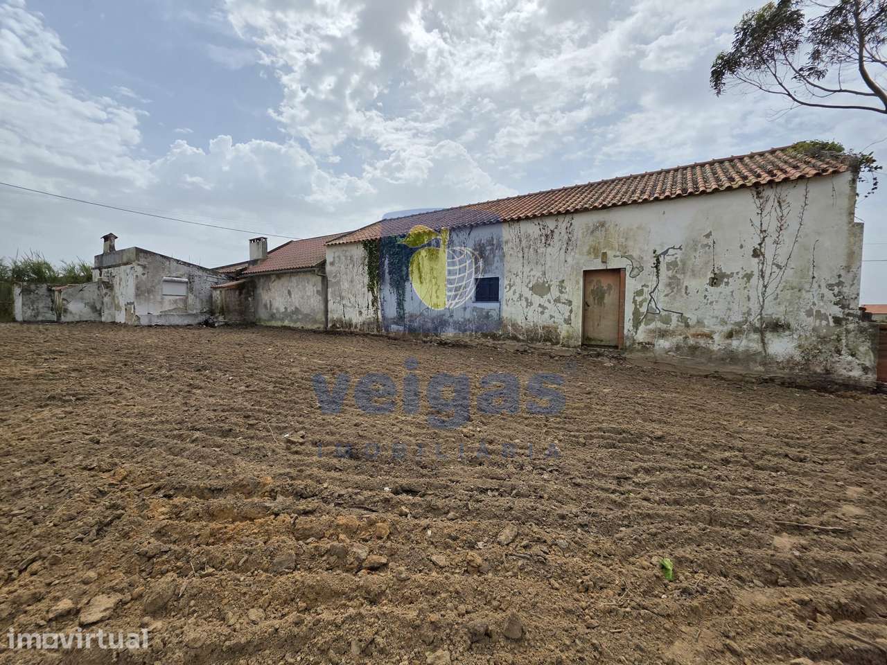 Moradia T2 para Recuperar com Terreno - Grande imagem: 4/15