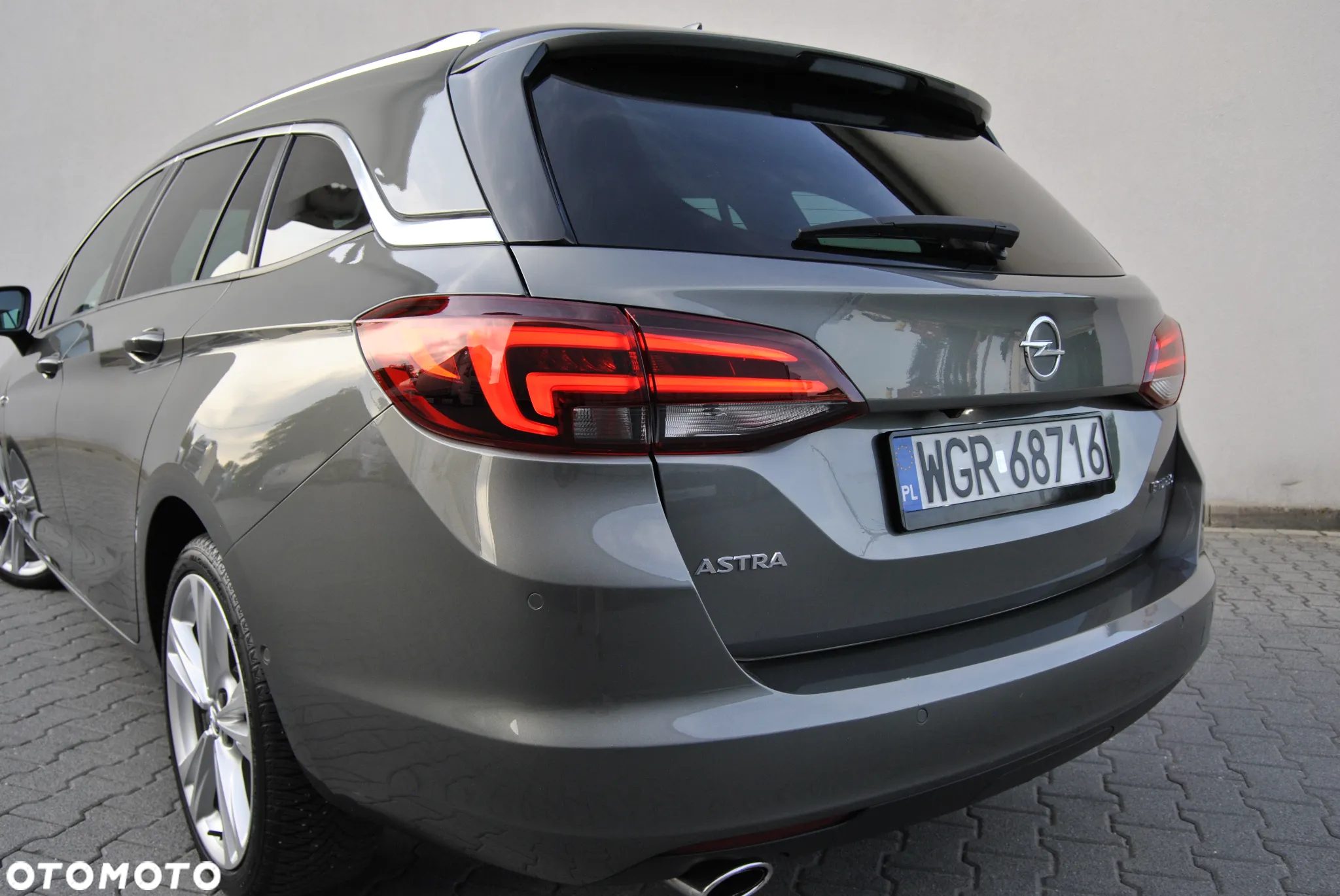 Opel Astra 1.6 BiTurbo D Start/Stop Sports Tourer Ultimate - 12