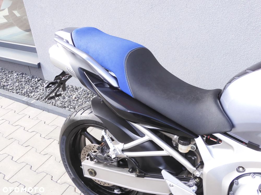 Yamaha FZ6 - 11