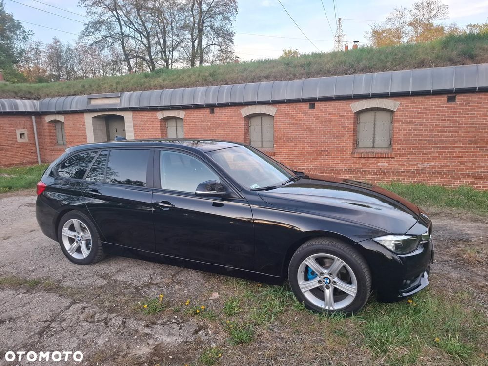 BMW Seria 3 318i - 2