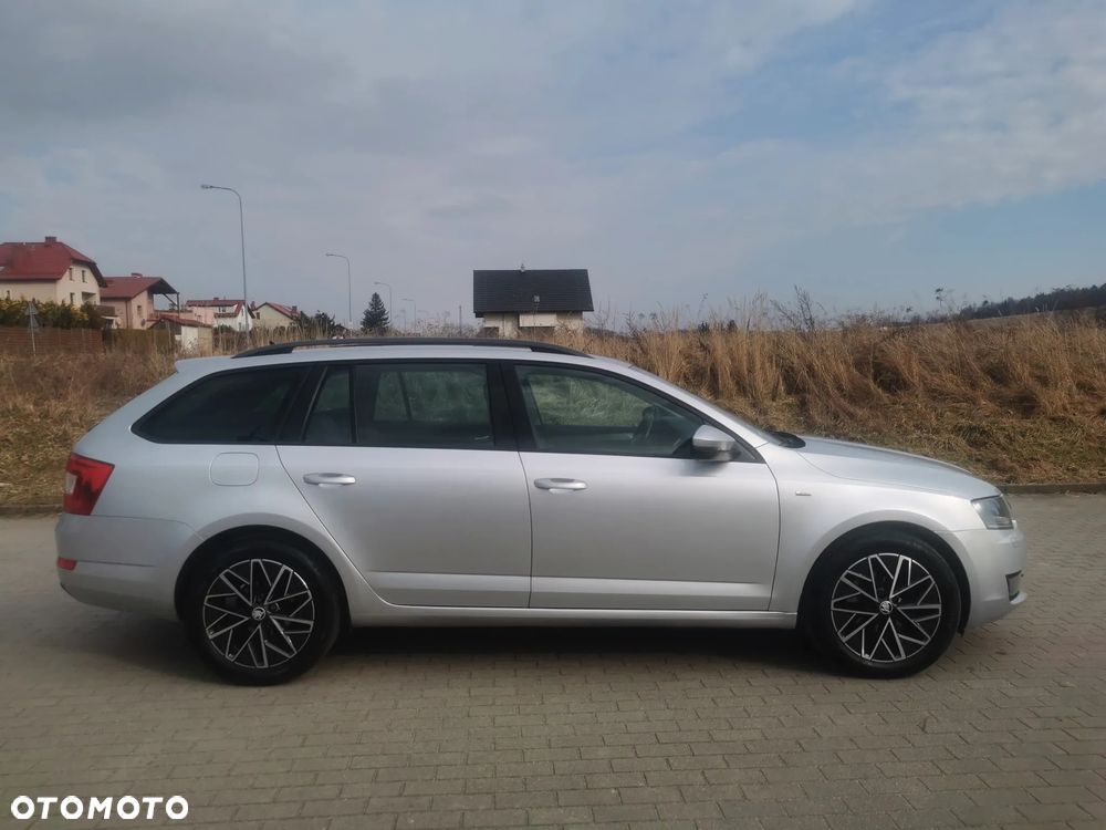 Skoda Octavia 2.0 TDI Premium Edition - 7
