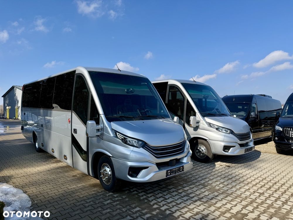 Iveco Daily 70C21 Turism Revolution ERENER 33+1+1 miejsc 2 X NOWY - 1