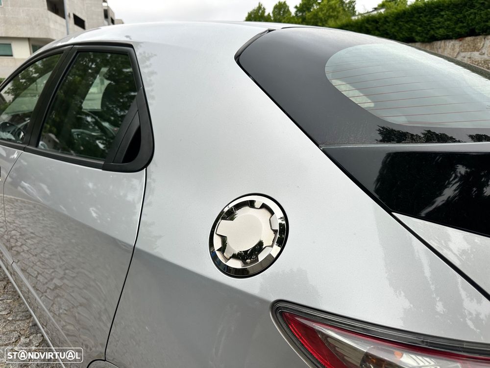 Honda Civic 1.4 i-VTEC Sport Edition - 15