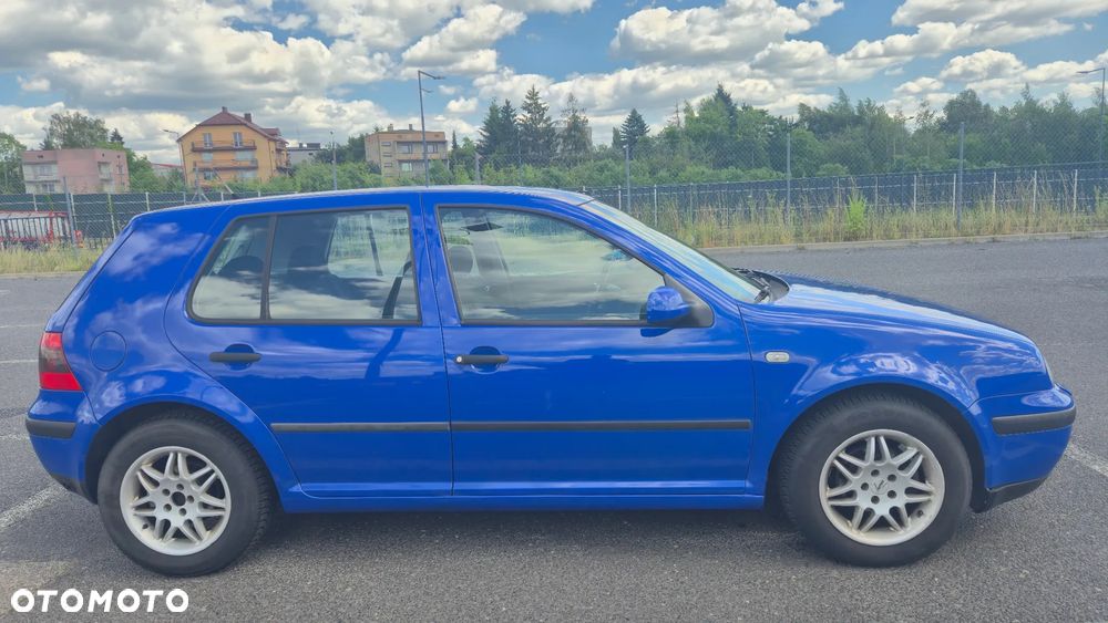 Volkswagen Golf 1.6 Comfortline - 7