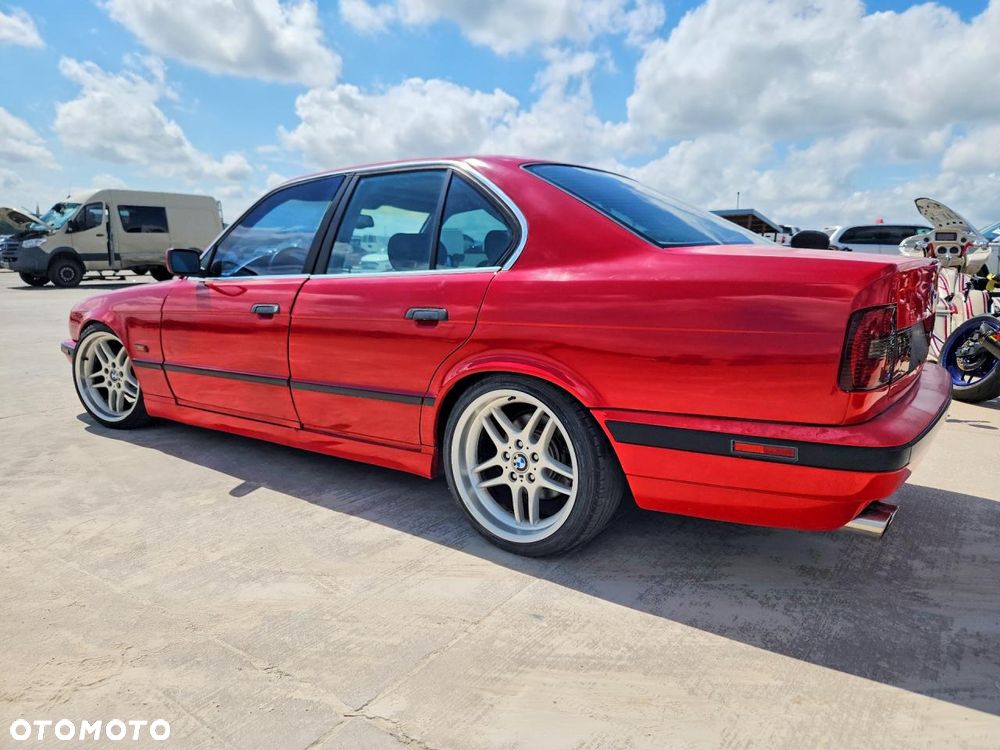 BMW Seria 5 540i - 2