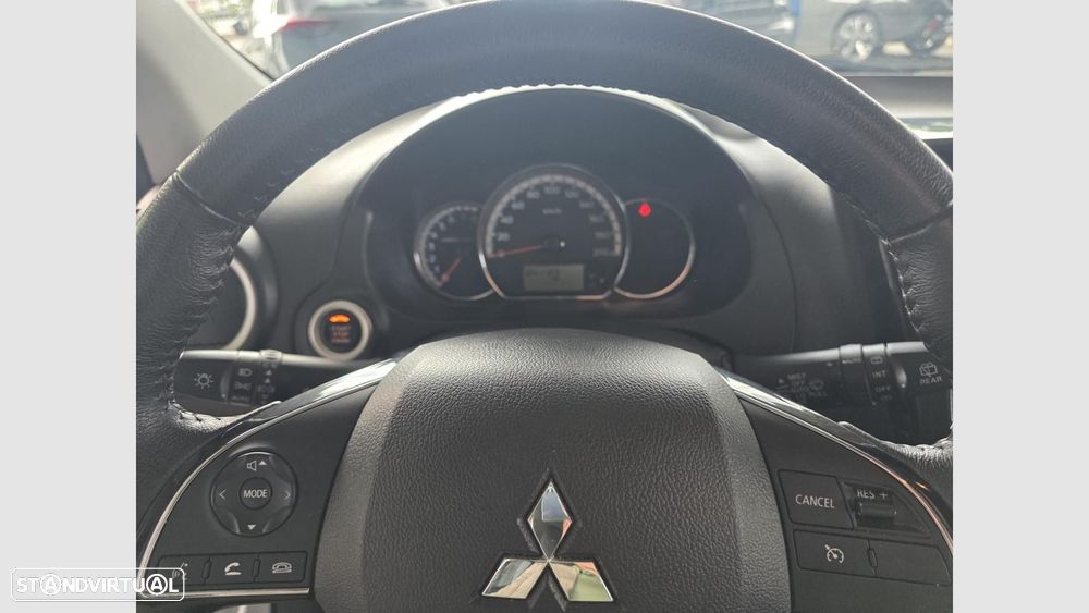 Mitsubishi Space Star 1.2 Connect Edition - 11